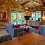 Thatched Luxury Leisure Farm For 6 People
