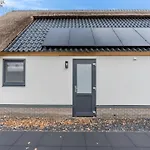 Thatched Luxury Leisure Farm For 6 People *