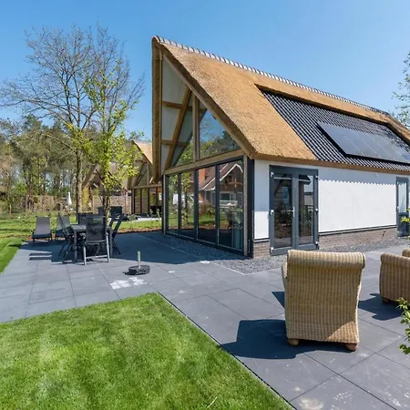 Thatched Luxury Leisure Farm Suitable For Up To 6 People Nr 669 * Baarle-Nassau