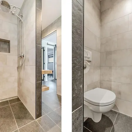 Tatil Evi Thatched Luxury Leisure Farm Suitable For Up To 6 People *