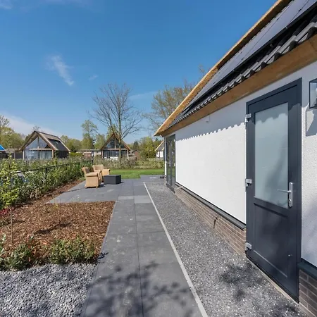 Dom wakacyjny Thatched Luxury Leisure Farm Suitable For Up To 6 People Nr 669 Baarle-Nassau