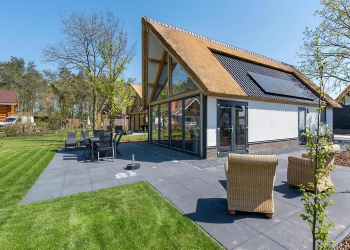 Thatched Luxury Leisure Farm Suitable For Up To 6 People Nr 669 * Baarle-Nassau