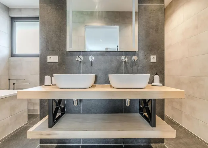 Thatched Luxury Leisure Farm Suitable For Up To 6 People Nr 669 Baarle-Nassau